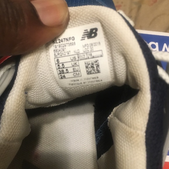 New Balance (247) Running Sneakers - Picture 5 of 8